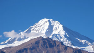 Elbrus: nejvyšší hora Evropy – výška, výstup a fakta